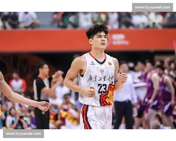 广东北控交易陷僵局！杜锋三筹码求购陈国豪，北控死磕胡明轩